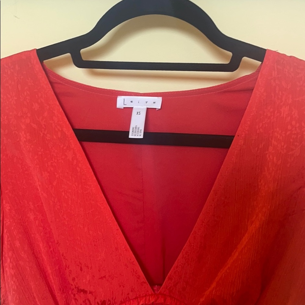 Dress - Picture 4 of 5